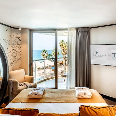 Daniel Herzliya Hotel Екстериор снимка A room at the hotel